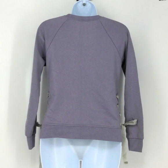 Disney Parks I Don't Live in Fantasyland But Visit Often Sweatshirt Size XS - Picture 7 of 8